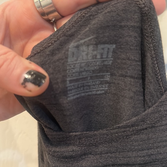 Nike Black/Grey Workout Tank - Picture 4 of 5